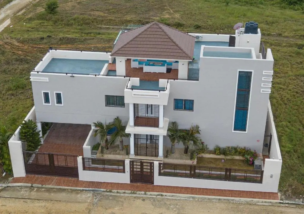 Villa Lara