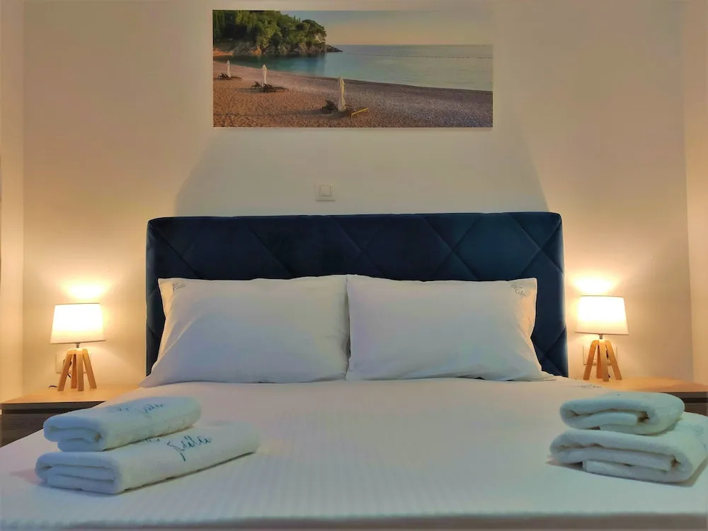 Kala Rooms & Suites