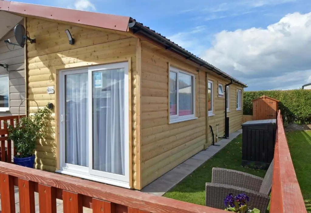 Pet friendly sleeps 3 Chalet Bridlington free elec