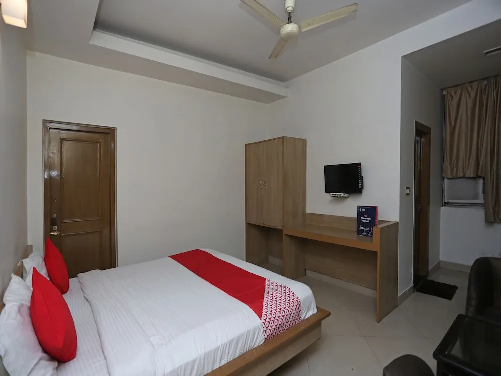 OYO 19334 Flagship Shanta Inn Charbagh