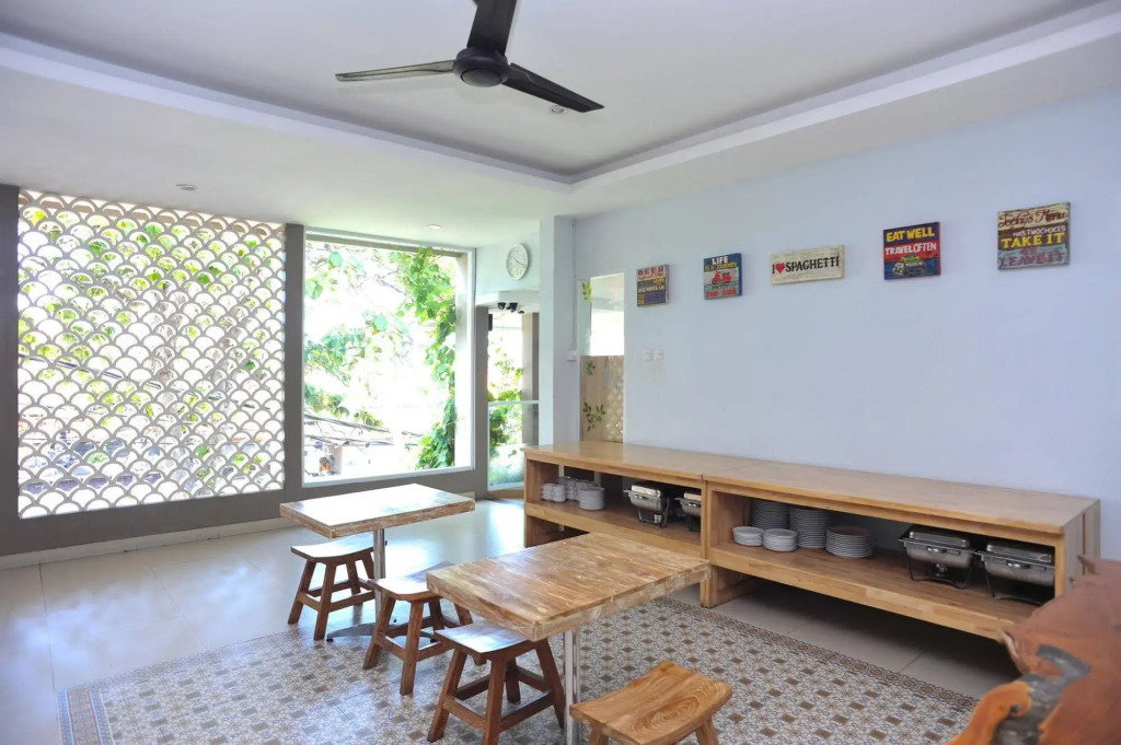 Airy Legian Batu Pageh Gang Melan Kuta Bali