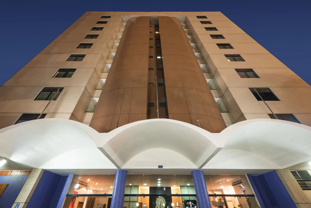Arrey Executive Hotel