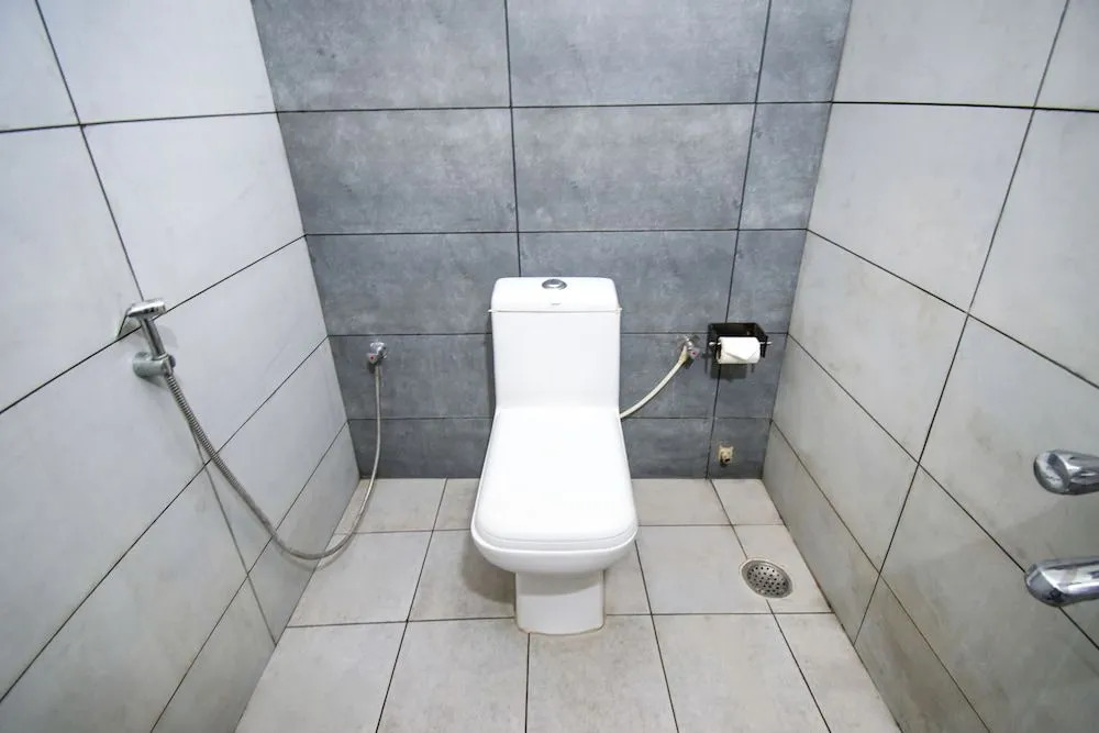 FabHotel Delma Porur