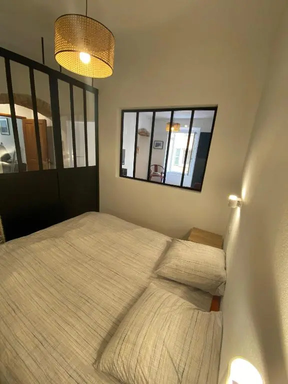 Grand studio rue piétonne Ajaccio