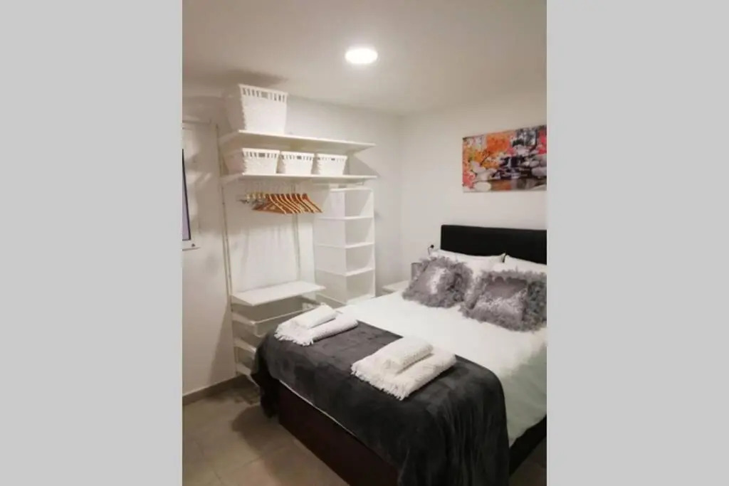 M1 Cool Loft 1 min walk to metro 15 min center by metro