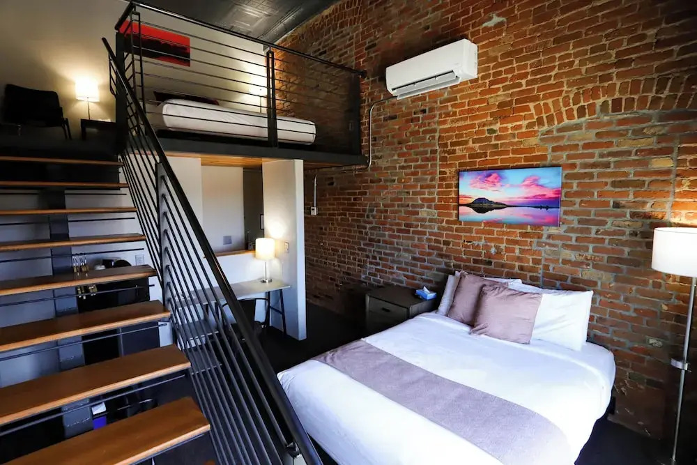 The Hotel Sturgis