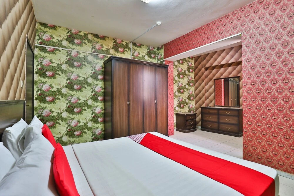OYO 247 Al Mawasim Hotel