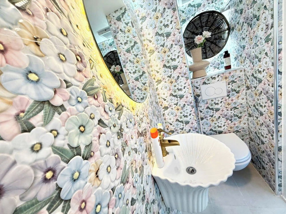 Cherry Blossom Boutique Hotel