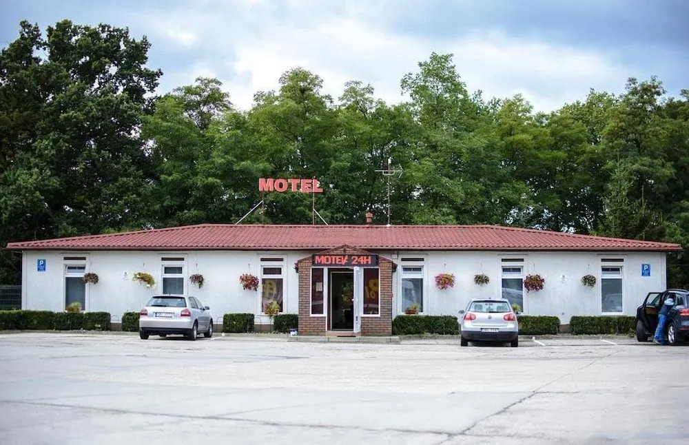 Motel w Lace
