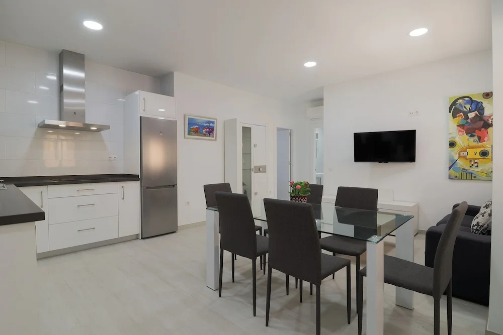 New 2 Bedrooms Apartment Plaza de la Merced
