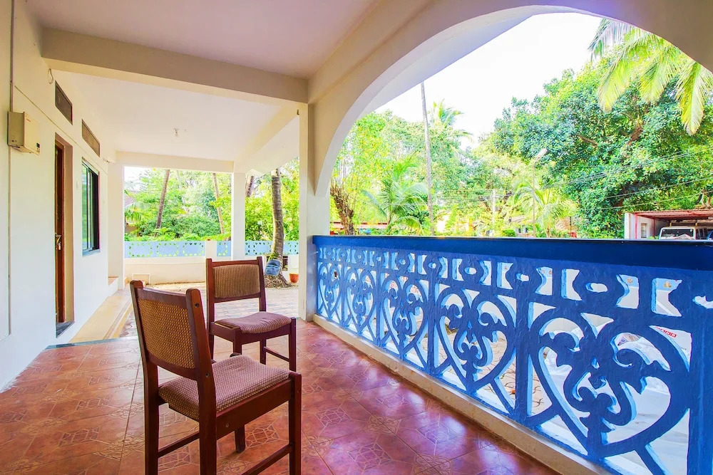 OYO 16094 Home Luxury 2BHK Club Cubana