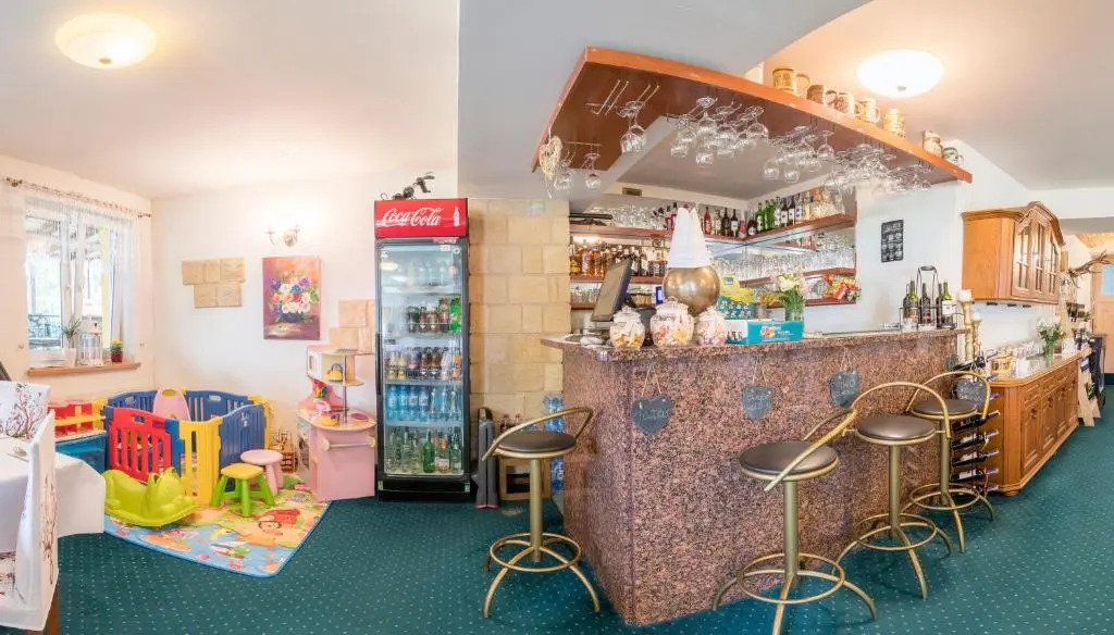 Hotel Bella