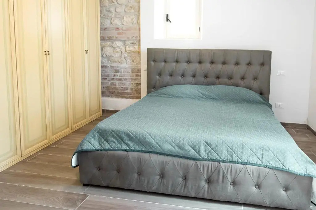 S145 - Sirolo, Nuovissimo Trilocale in Centro Con Giardino