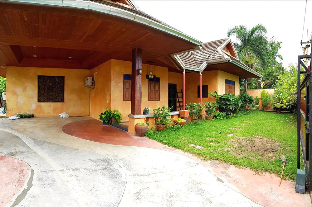Baan Green Leaf