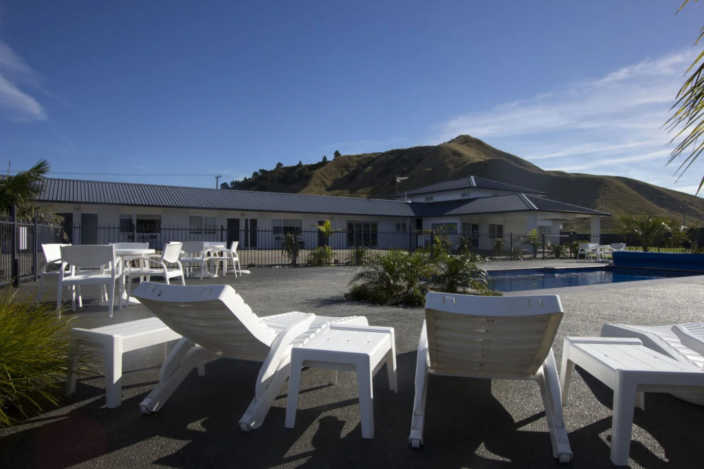 Motel Oasis