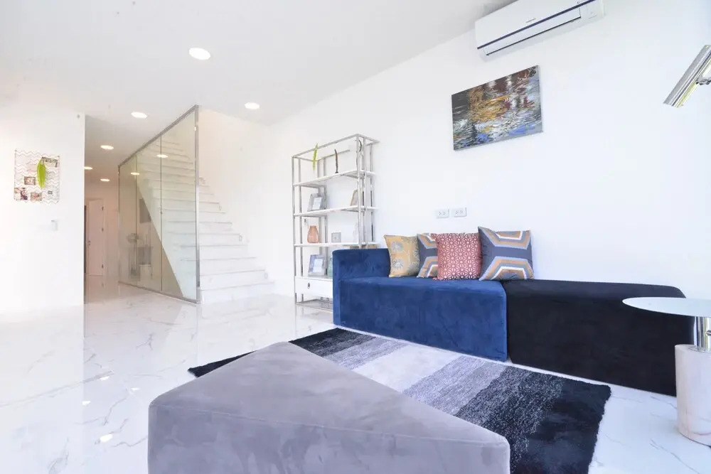 Villa with Shared Pool in Central Pattaya - Palmc19