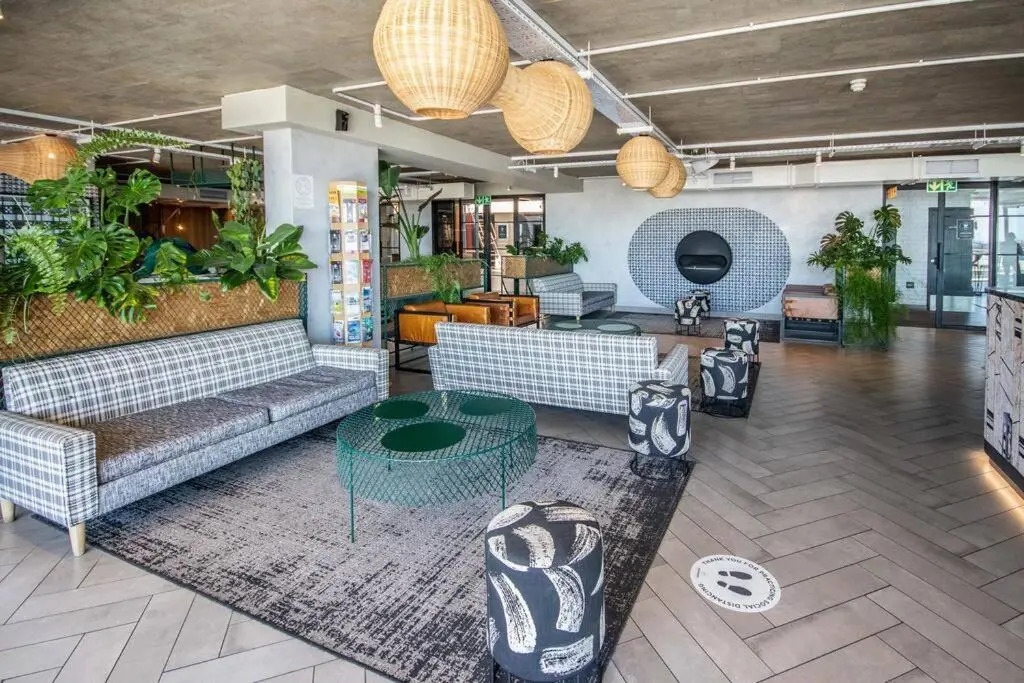 514 Wex1 Modern Studio Apartment