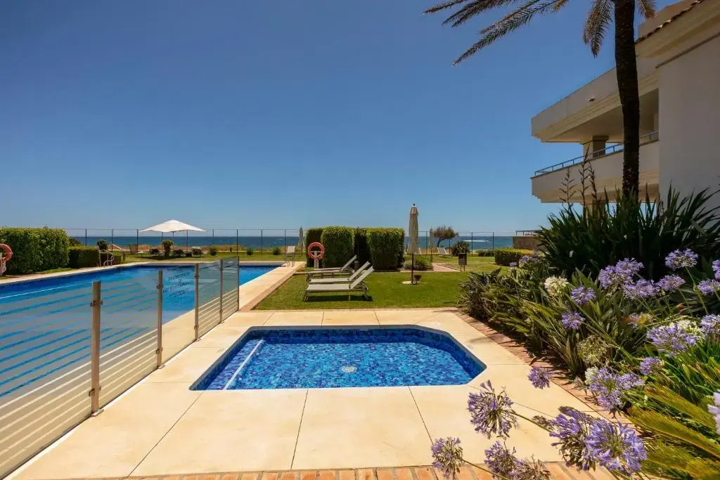 Apt 212 Heaven Beach Apartments, Guadalmansa Playa