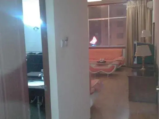Tianhe Hotel (Wenshan Qihua Square Branch)