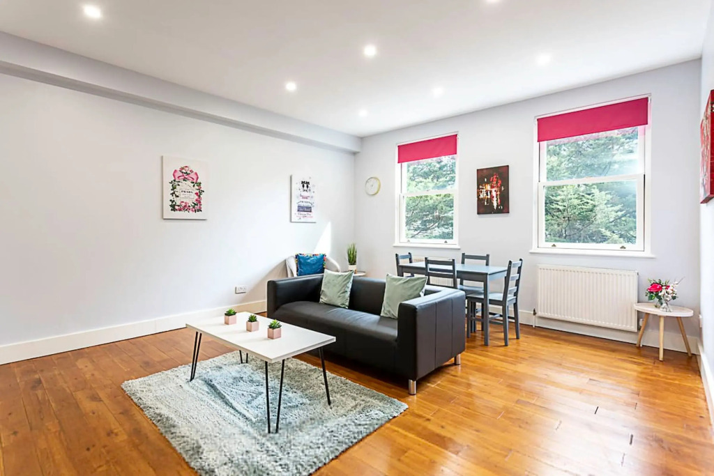 Modern Clapham Apartment