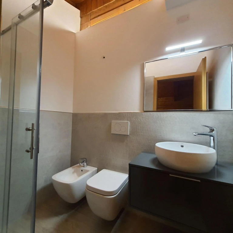 MADDALENA , apartment in villa for 8 people. (022039-AT-056830)-111 MADDALENA SX
