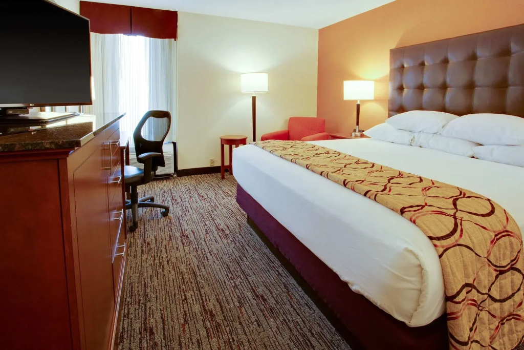 Drury Inn & Suites Terre Haute