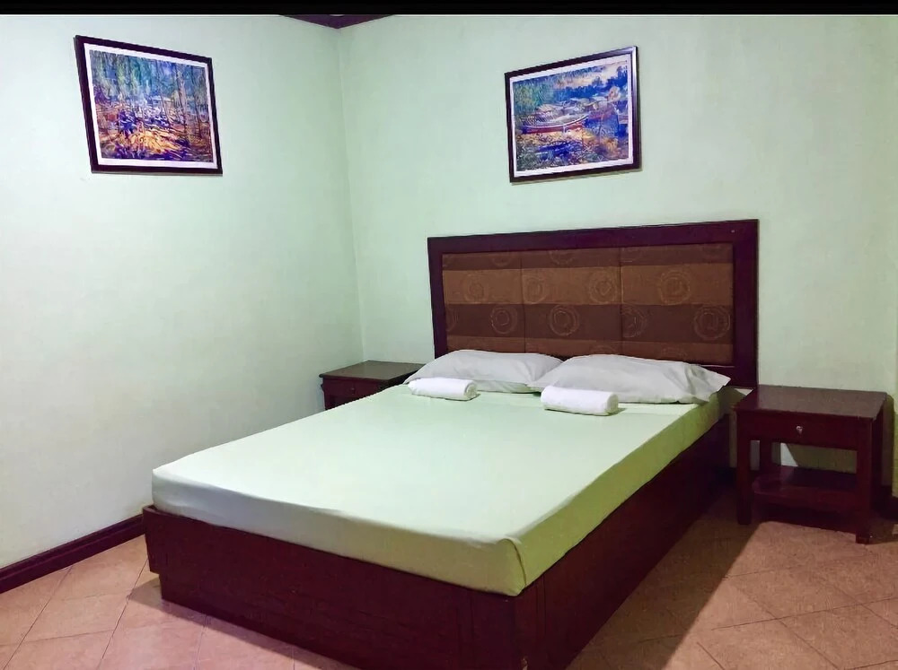 Pags Guest Hauz