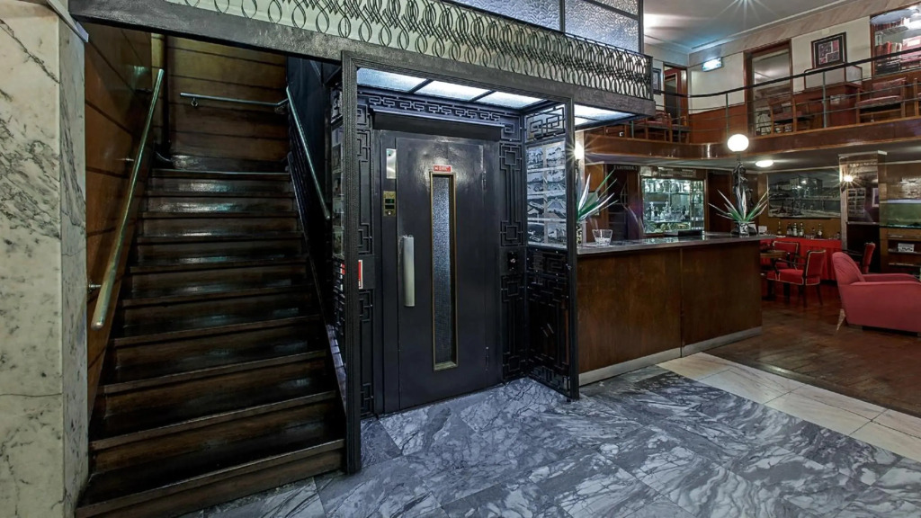 Hotel Astoria