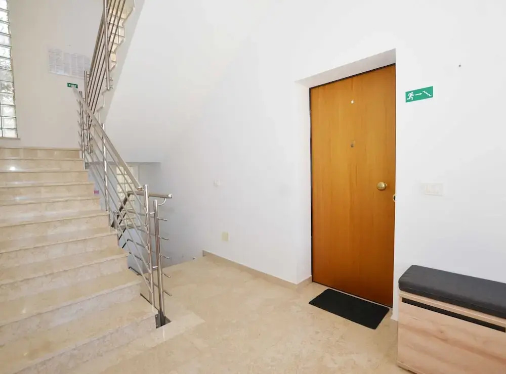 Elegant and Brigth Corner Apartments