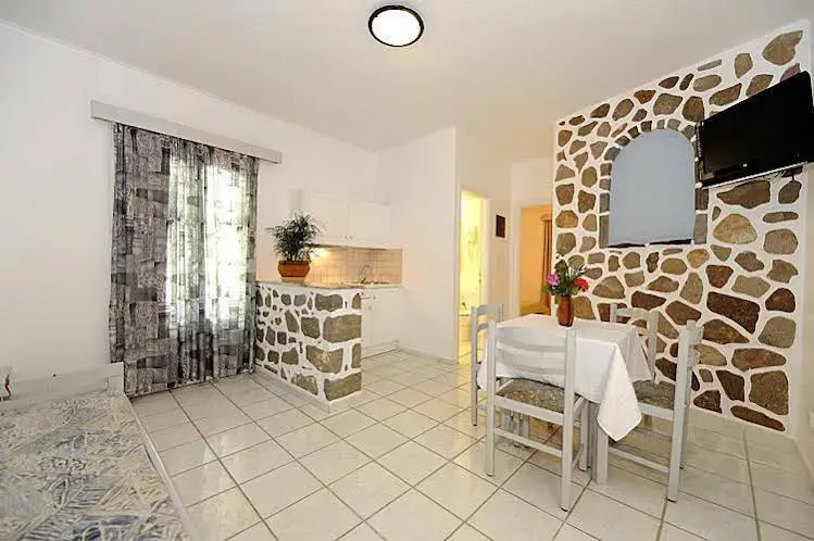 Filoxenia Apartments