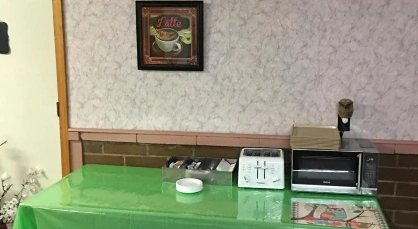 Lancaster Motor Inn