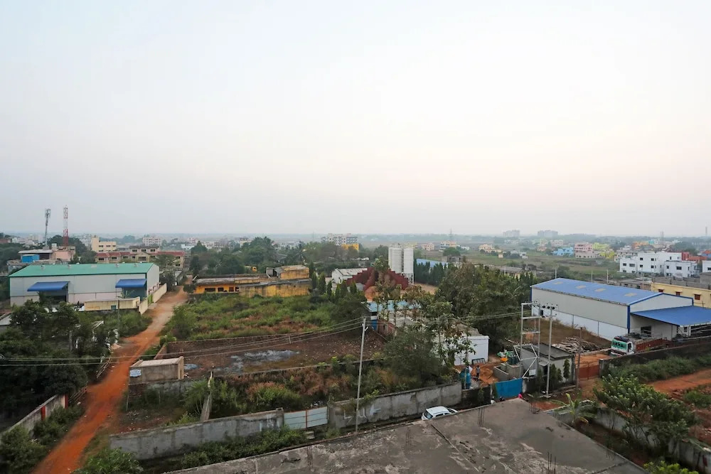 OYO 24971 Hotel South City