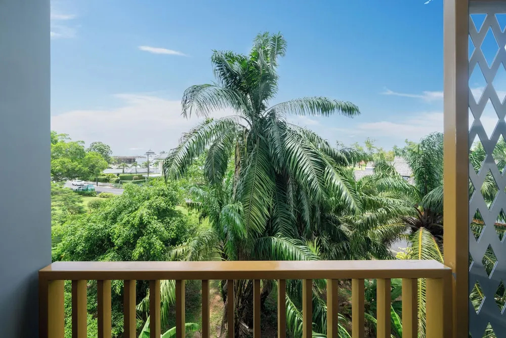 Ozone 1Br Condo In Prestigious Laguna Area