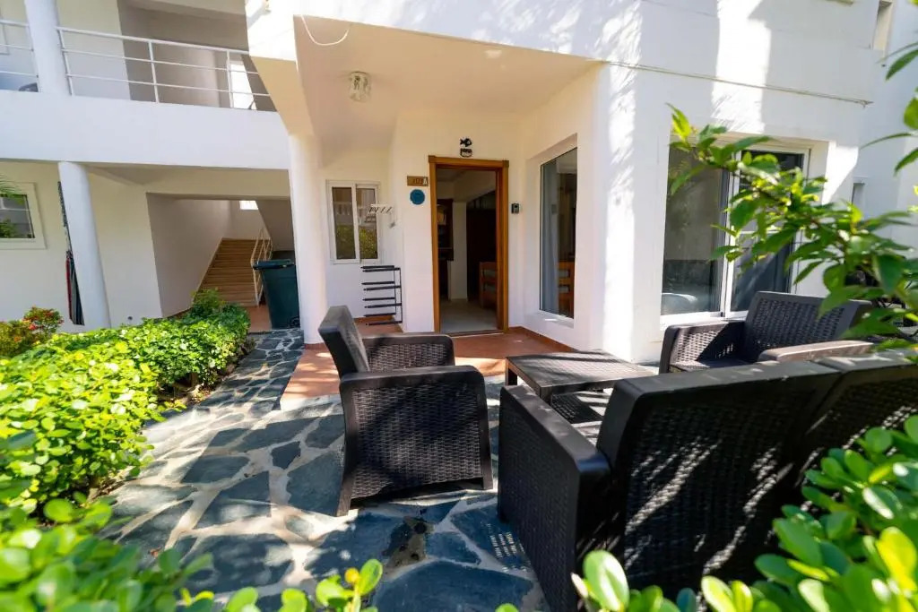 KITE BEACH Oceanfront LUXURY 2 BEDROOM - All new in 2022