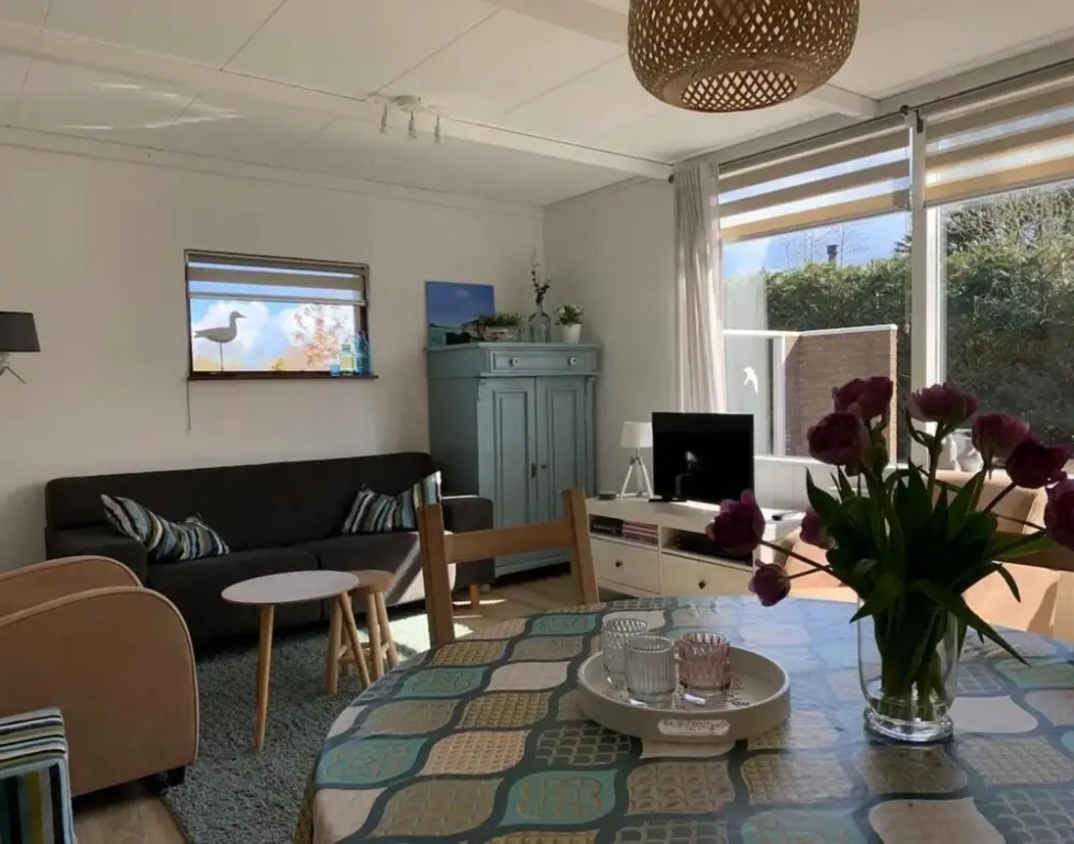 Sunny Garden Retreat Bungalow