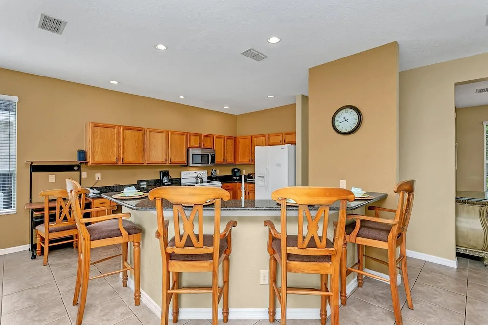 Belfry Villa 458 Davenport