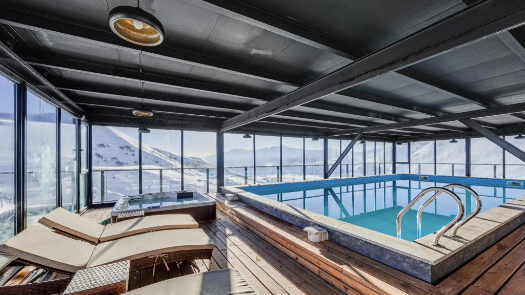 Gudauri Loft Hotel