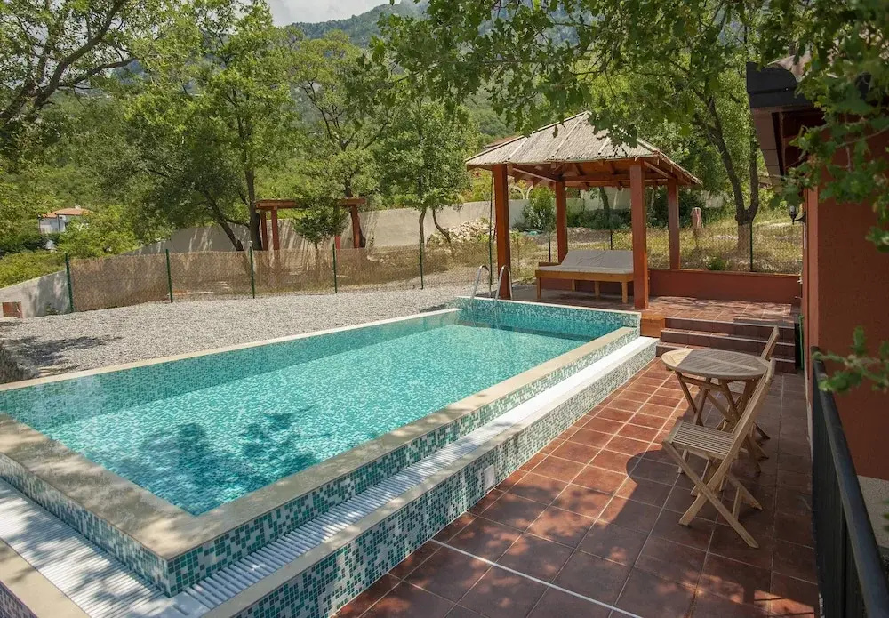 Harmonia Bungalows & Pool