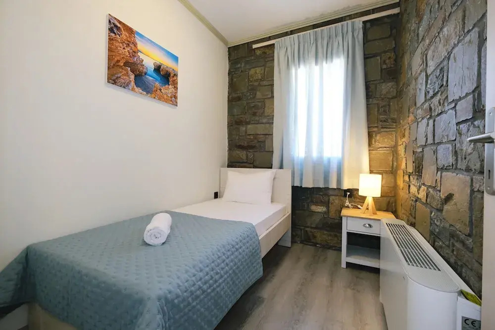 Amari Stone Apartments