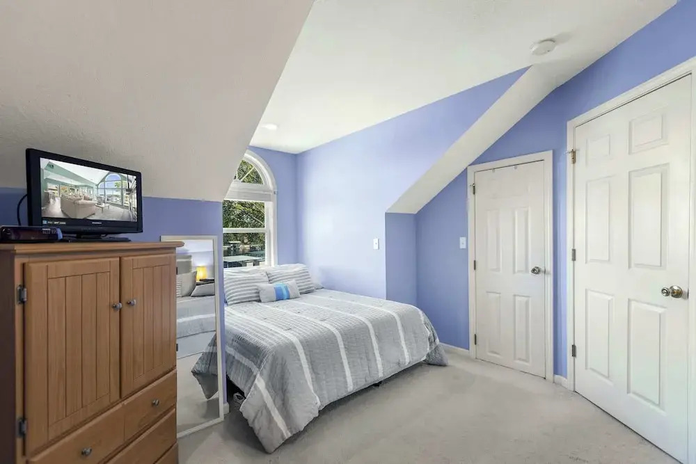 Gentle Slopes Retreat Fit For 12!