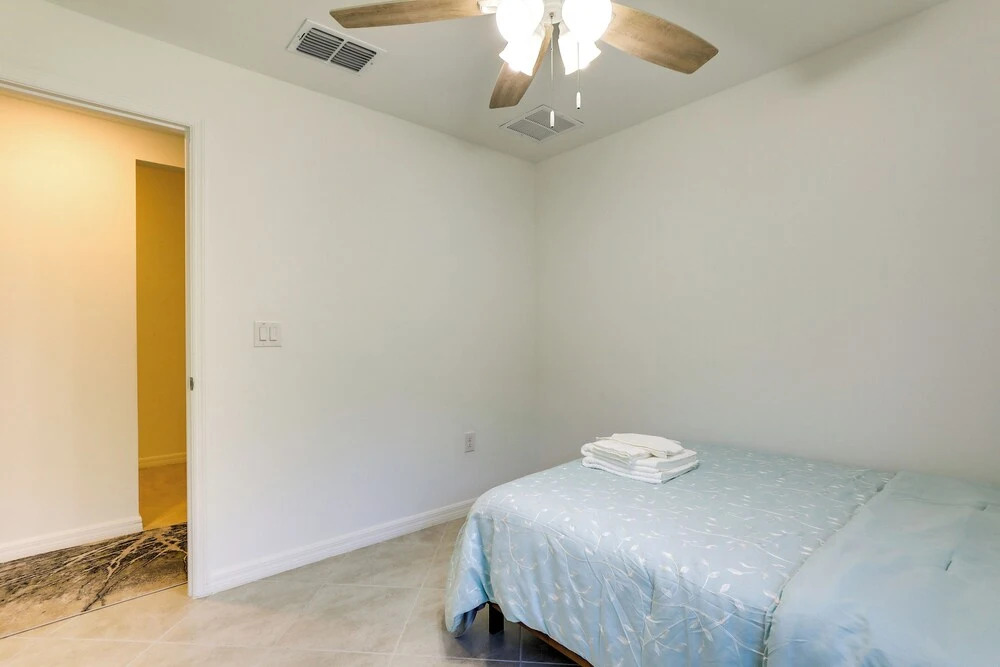 Airy Port Charlotte Home w/ Smart TV Near Beaches!
