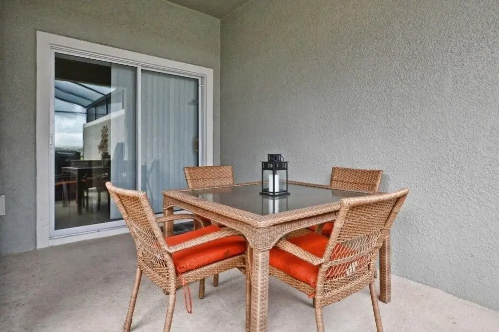 Townhome W/splashpool In Storey Lake -1610st 4 Bedroom Townhouse by Redawning