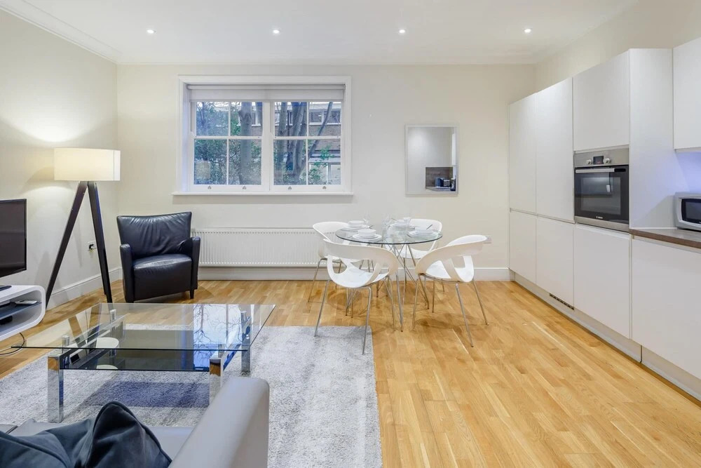 Stylish Apartment set in Victorian Red Brick