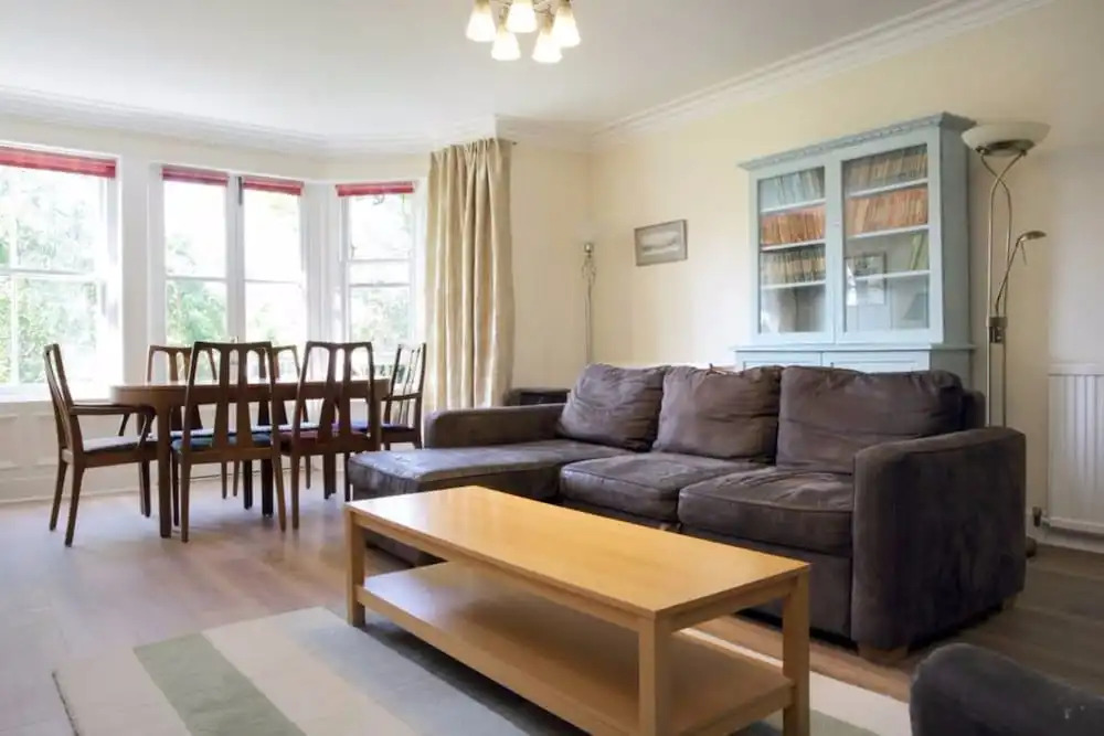 3 Bedroom Apartment With Private Entrance
