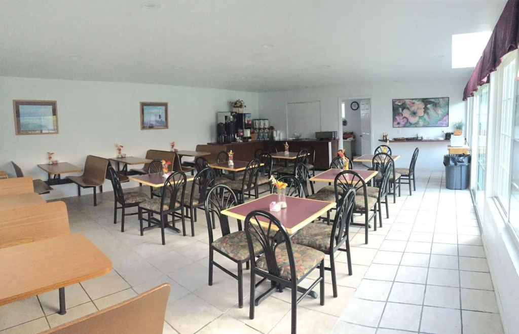 Thunderbird Inn of Mackinaw City