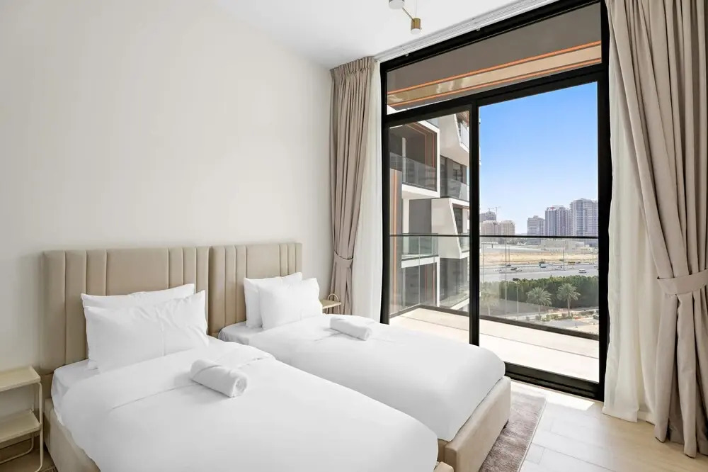 Stunning Modern 3BR Apartment in JVC