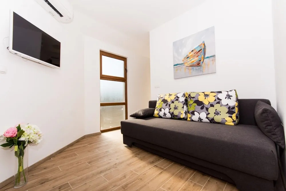 Apartments Villa LA