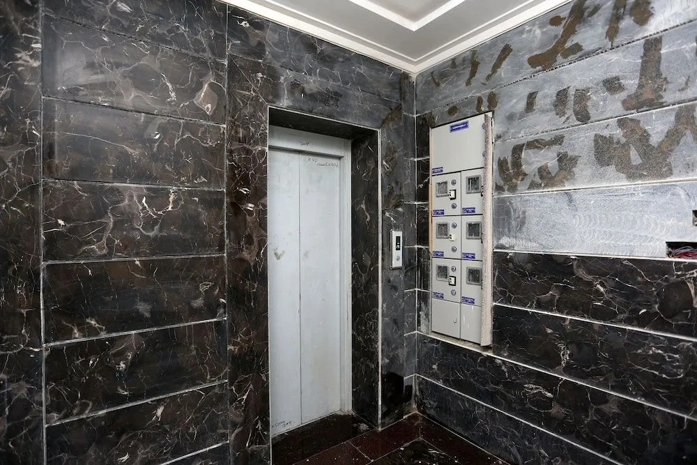 OYO 14384 Luxury residency