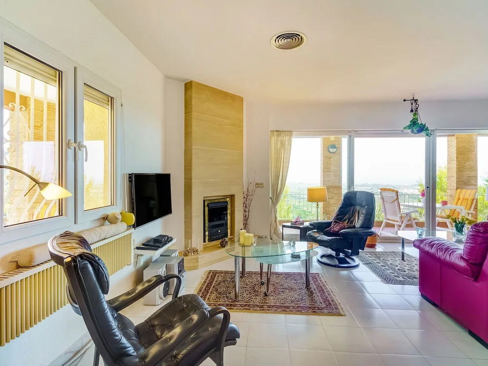 Beautiful Villa in Pedreguer With Swimming Pool