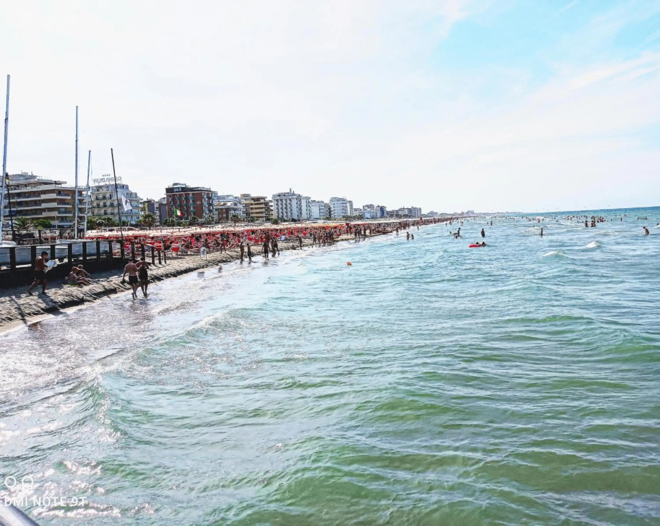 Hotel Garisenda B&B con Brunch sino alle 12 - in Centro a Riccione -